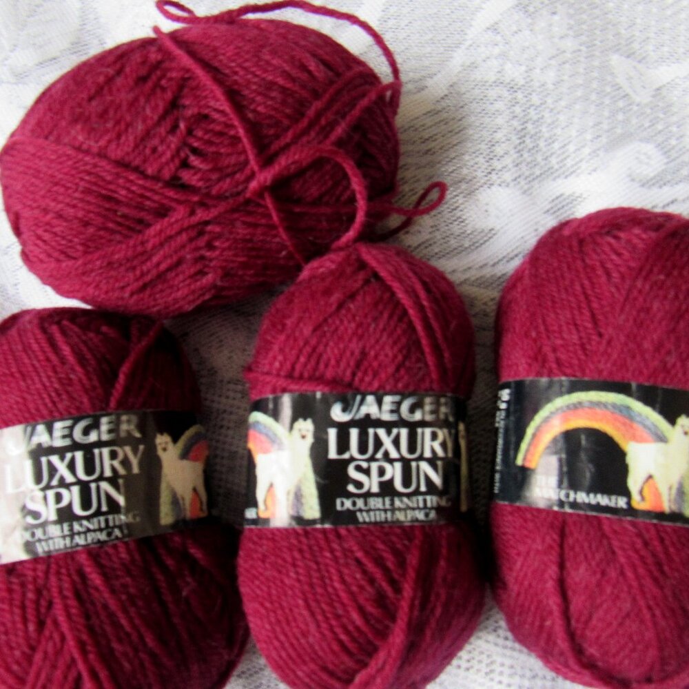 Lot of 4jjaeger luxury spun yarn wool(90%) alpaca(10%), made in Britain, Cherry